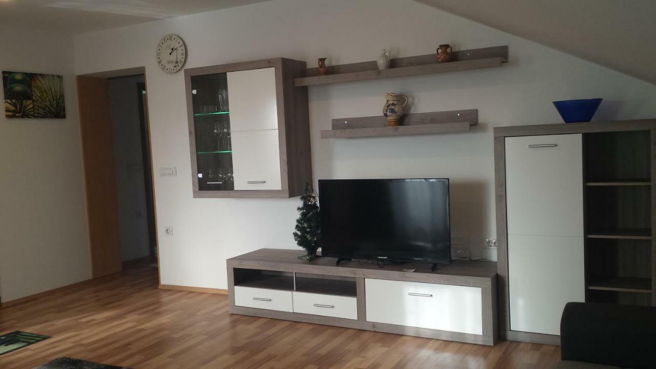 Apartma Rodica *